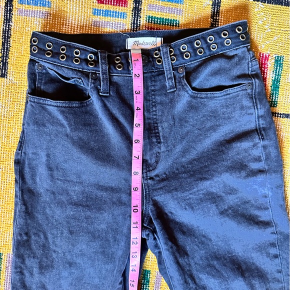 Madewell Classic Straight Jeans in Lunar Wash: Grommet Edition - Picture 5 of 9